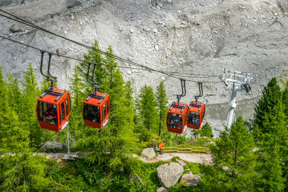 French Alps Cable Car breaks down